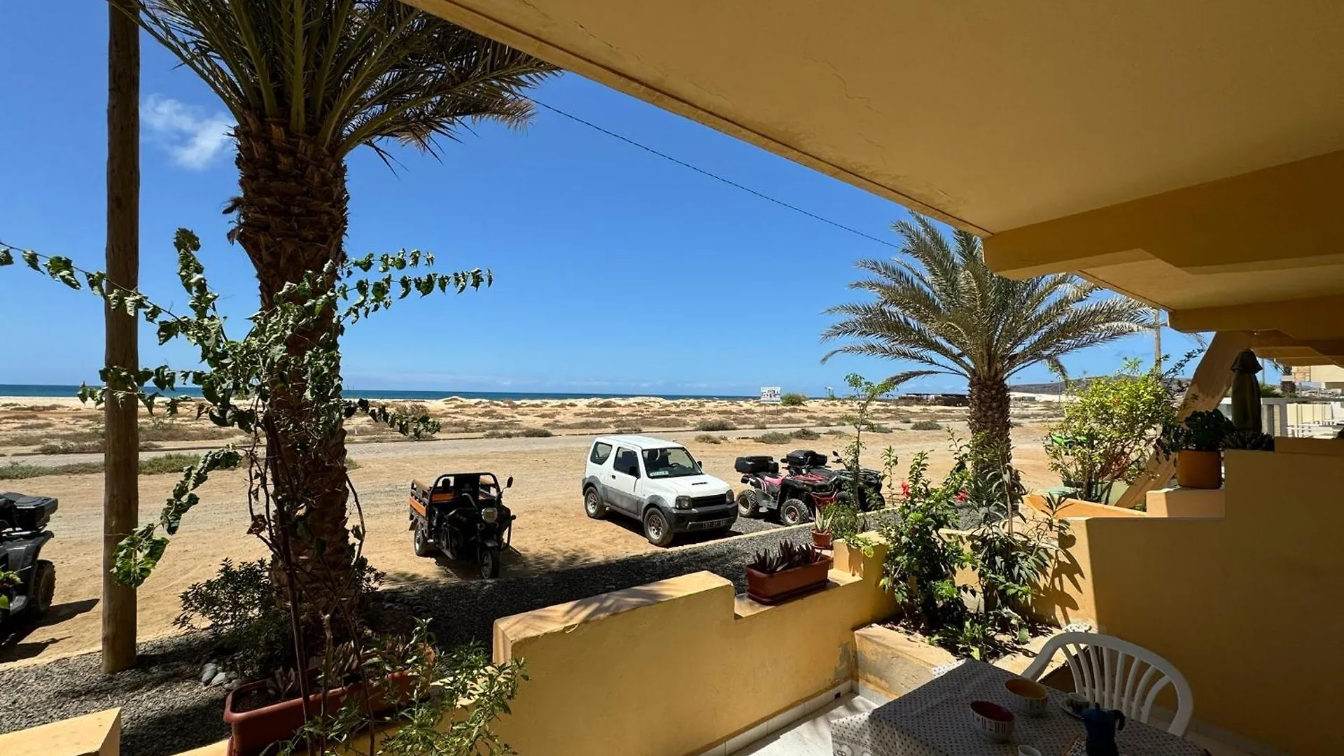 Vista Do Mar Studio Praia Cabral contacts